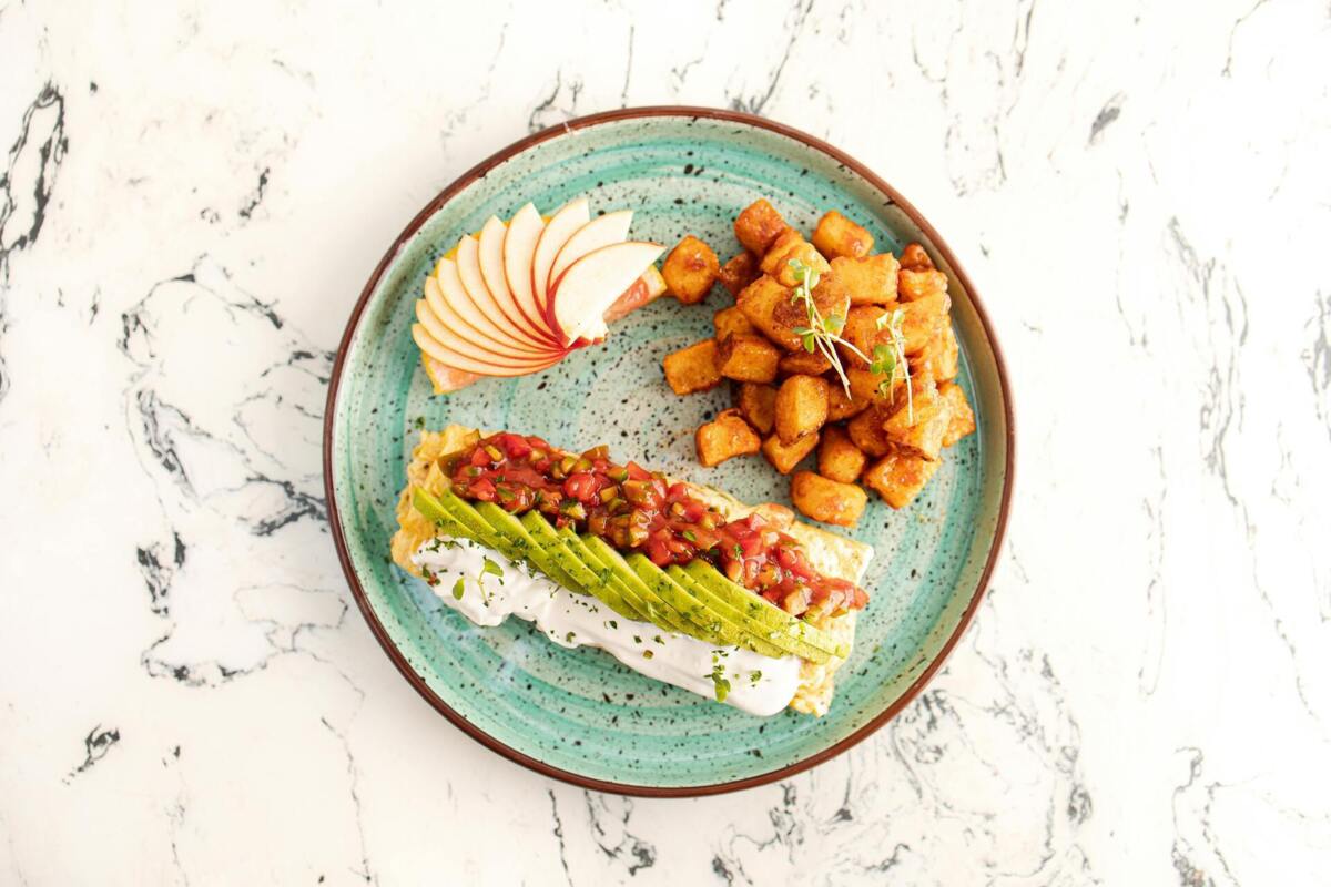 Bord met gezond en lekker eten